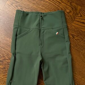FOR HORSES Hunter Green Breeches
Riding Pants    Worn Once